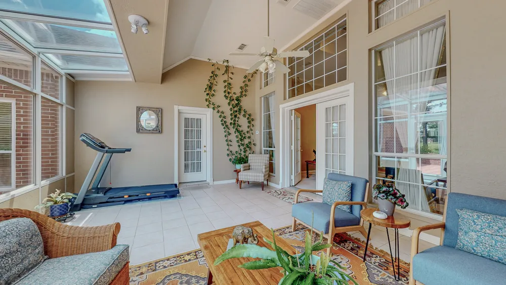 3765 Seminole Dr, Beaumont, TX 77707