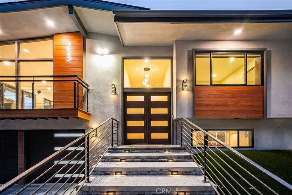 325 N Madison Ave, Monrovia, CA 91016