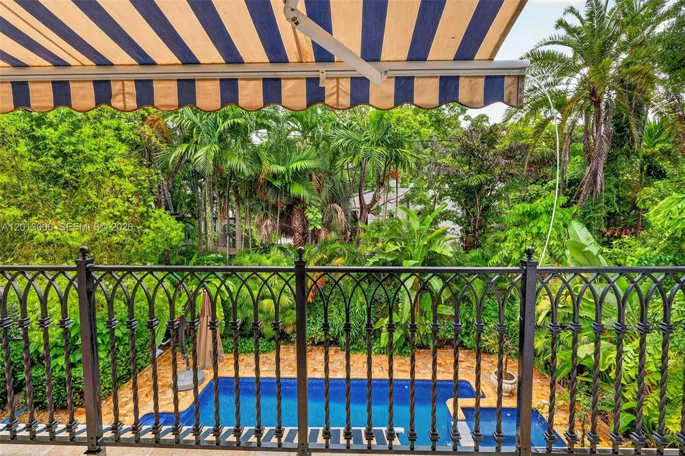 1818 Espanola Dr, Miami, FL 33133