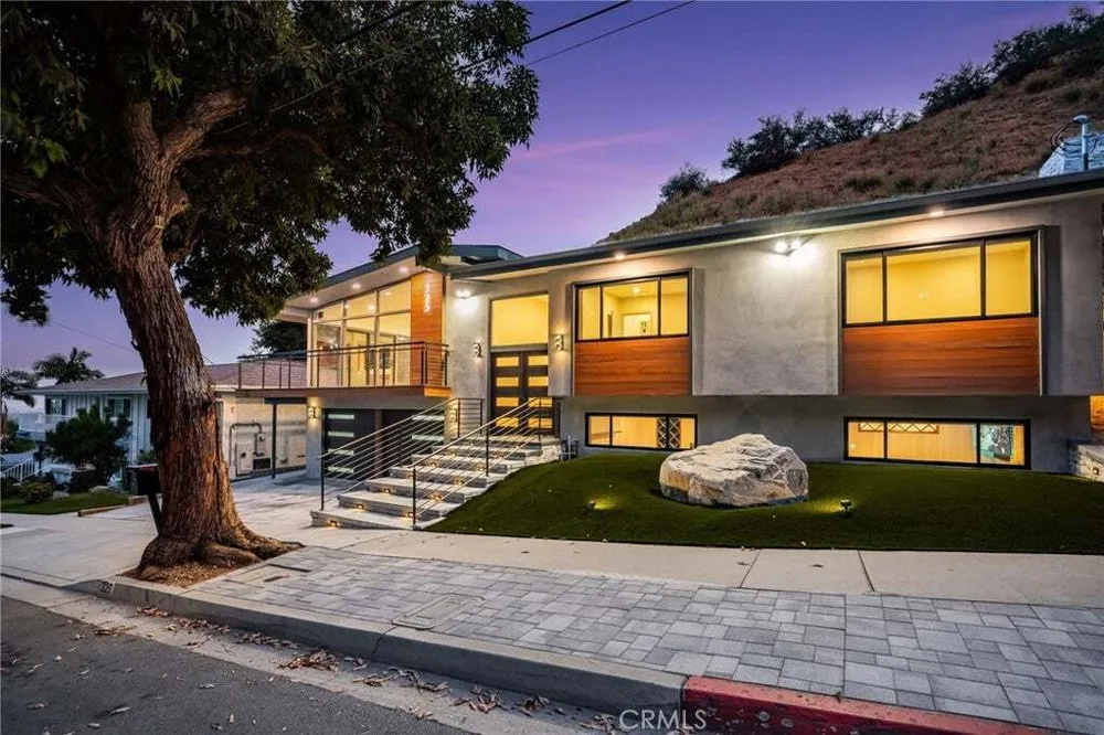 325 N Madison Ave, Monrovia, CA 91016
