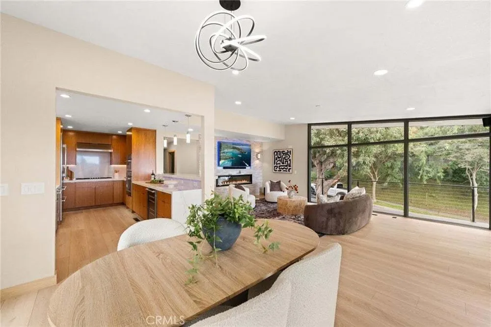 325 N Madison Ave, Monrovia, CA 91016
