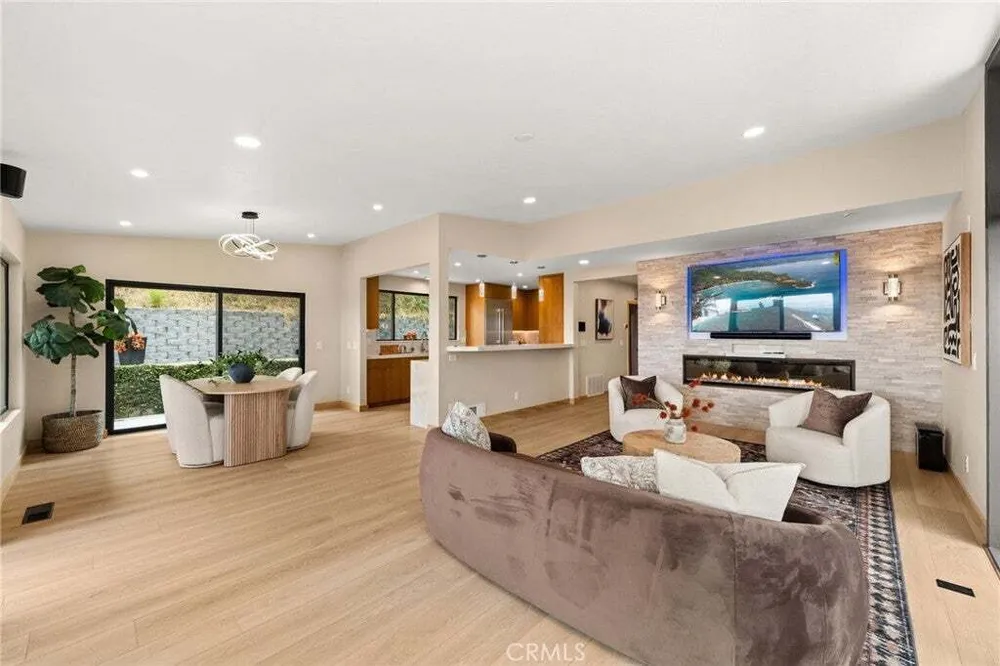 325 N Madison Ave, Monrovia, CA 91016