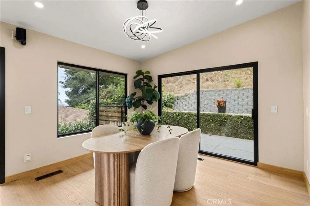325 N Madison Ave, Monrovia, CA 91016