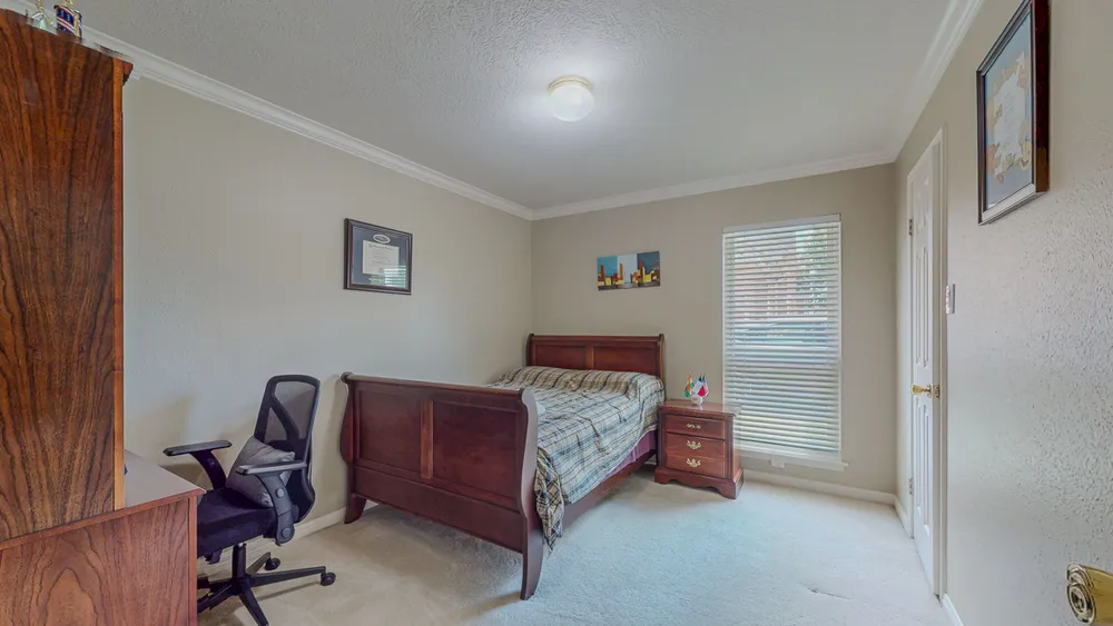 3765 Seminole Dr, Beaumont, TX 77707