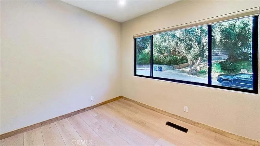 325 N Madison Ave, Monrovia, CA 91016