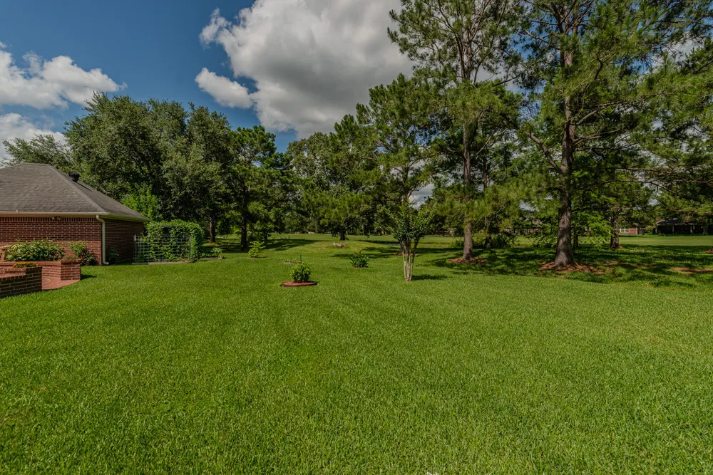 3765 Seminole Dr, Beaumont, TX 77707