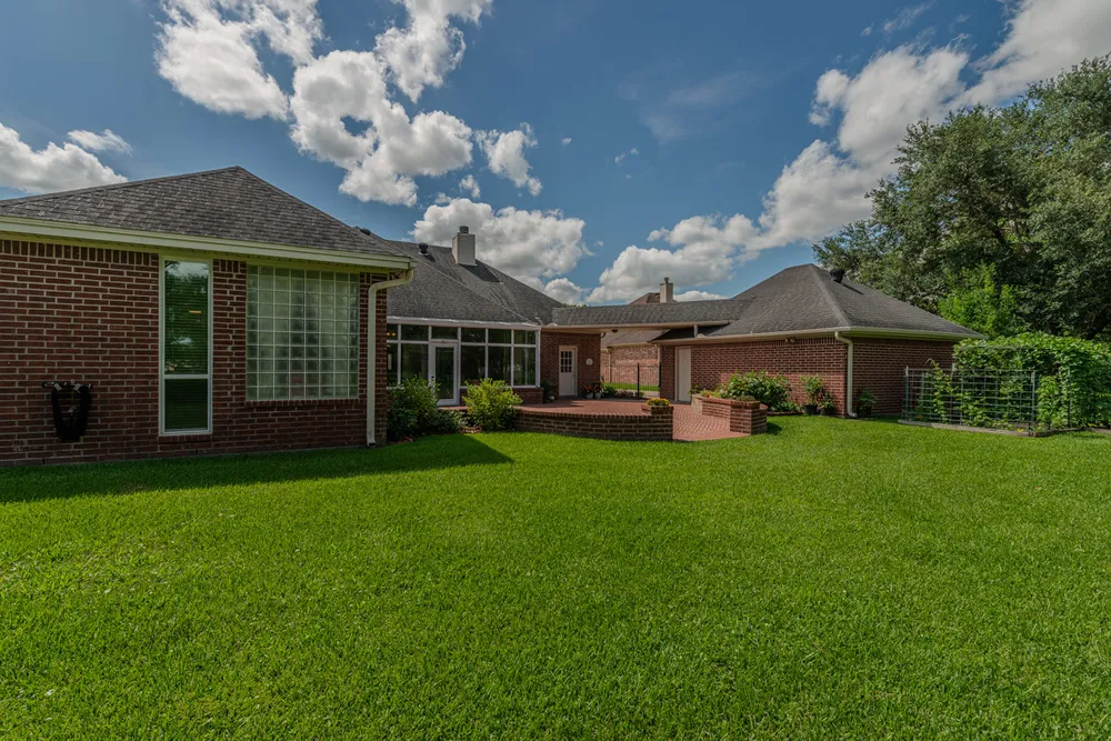 3765 Seminole Dr, Beaumont, TX 77707