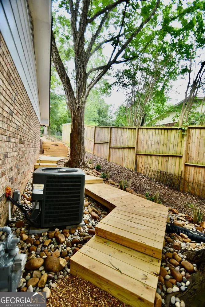 280 Valleybrook Dr, Athens, GA 30606