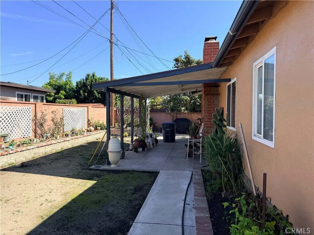 1467 W Roberta Ave, Fullerton, CA 92833