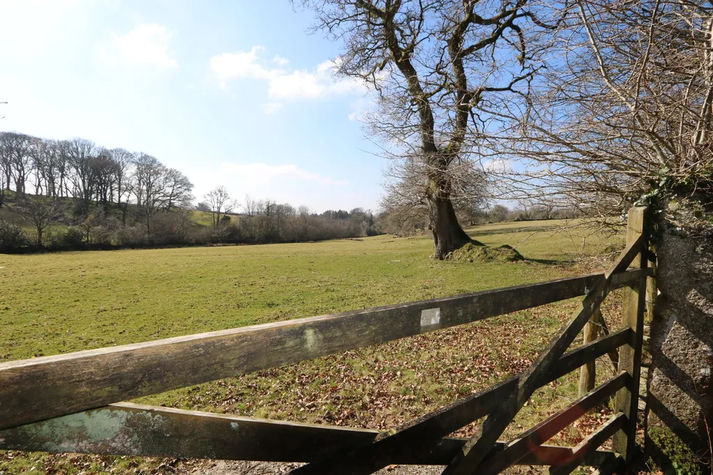 Agent's photo: 3.96-acre land in Whitchurch