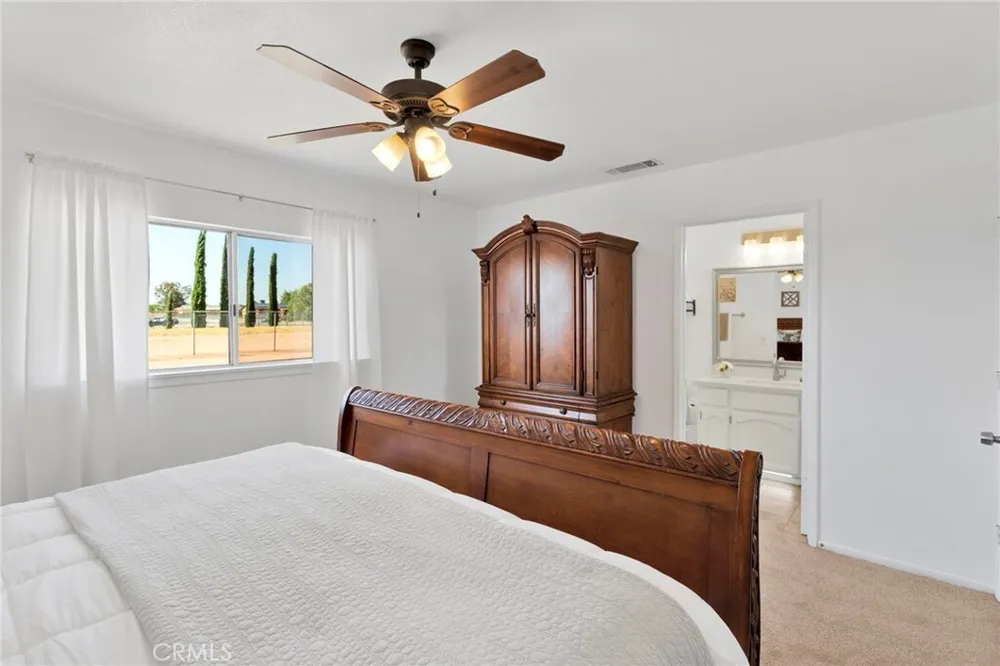 22672 El Centro Rd, Apple Valley, CA 92307