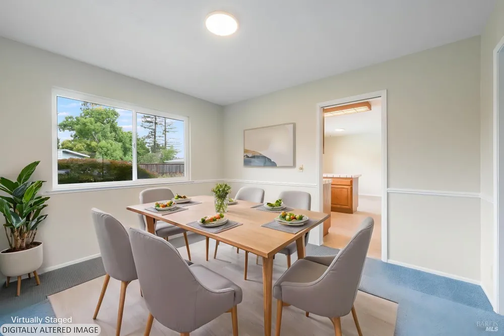 717 Glenhill Ct, Novato, CA 94947