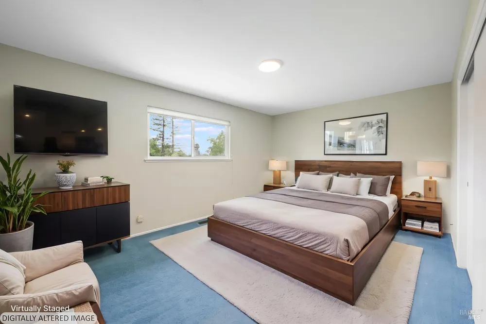 717 Glenhill Ct, Novato, CA 94947
