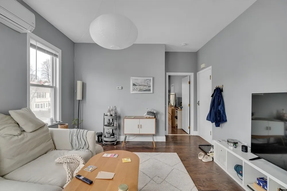 281 Cardinal Medeiros Ave, Cambridge, MA 02141