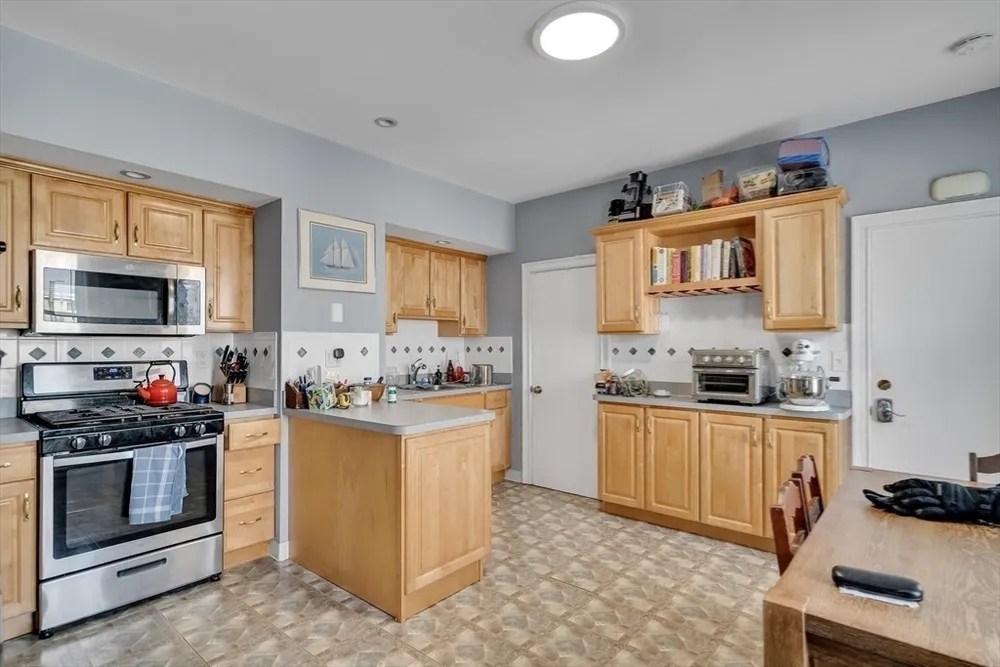 281 Cardinal Medeiros Ave, Cambridge, MA 02141