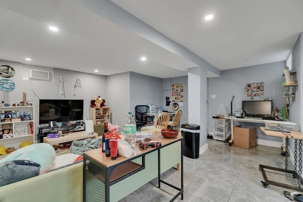281 Cardinal Medeiros Ave, Cambridge, MA 02141