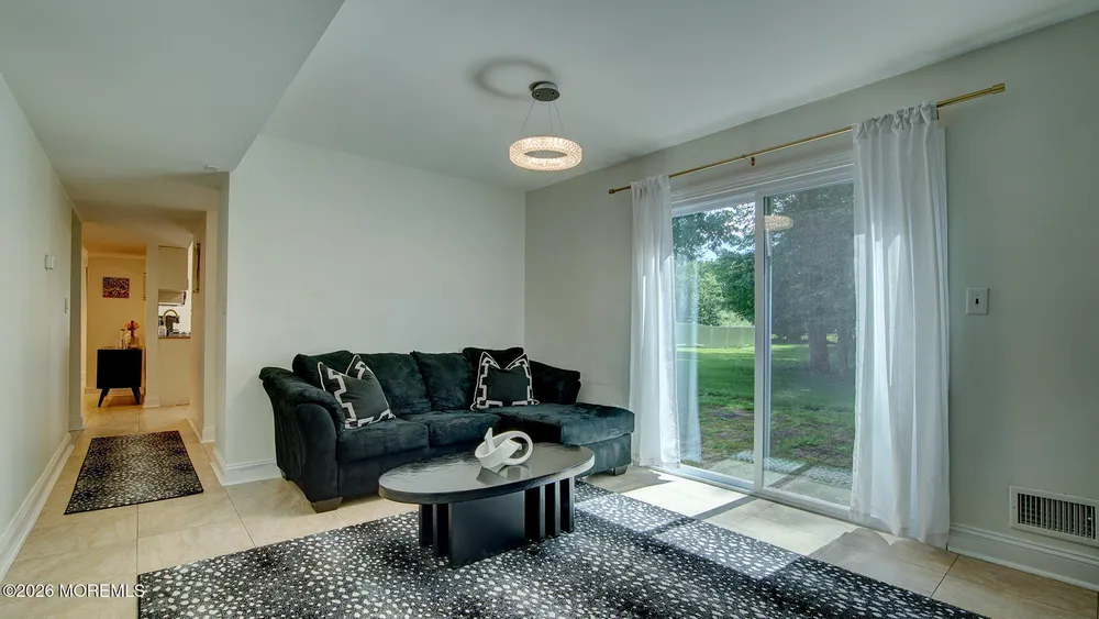 499 Tennent Rd, Morganville, NJ 07751