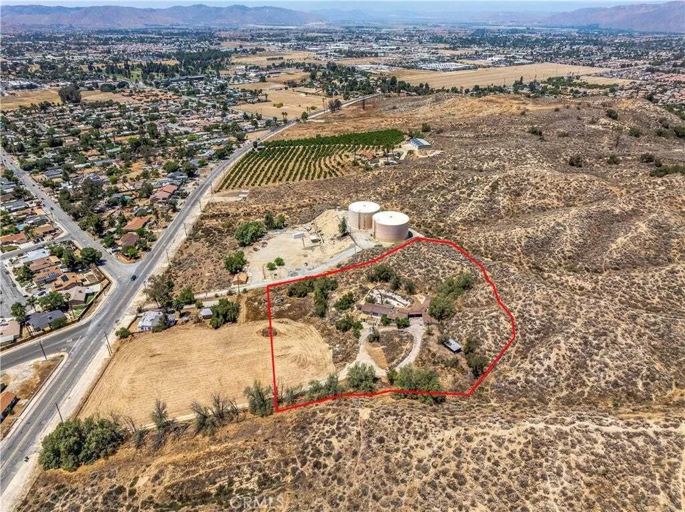 955 Park Ave, San Jacinto, CA 92583