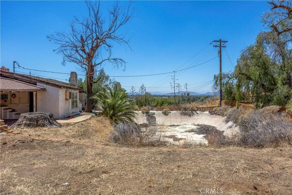 955 Park Ave, San Jacinto, CA 92583