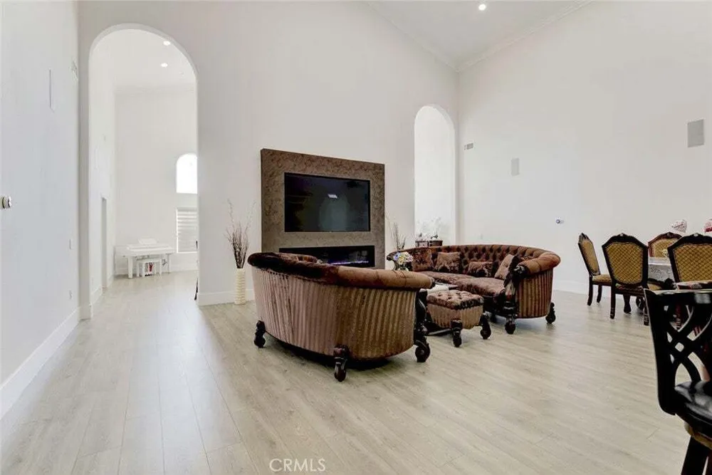 3173 Weldon Ave, Glassell Park, CA 90065-2954