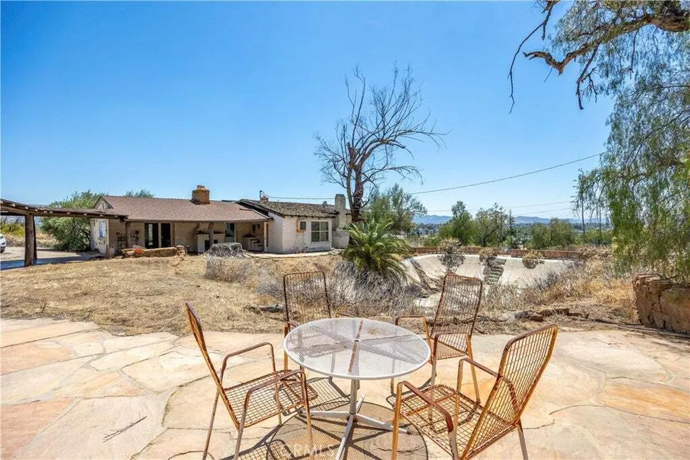955 Park Ave, San Jacinto, CA 92583