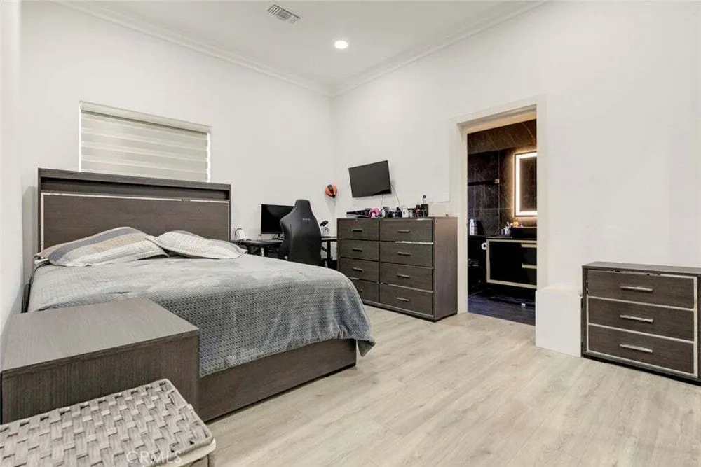 3173 Weldon Ave, Glassell Park, CA 90065-2954