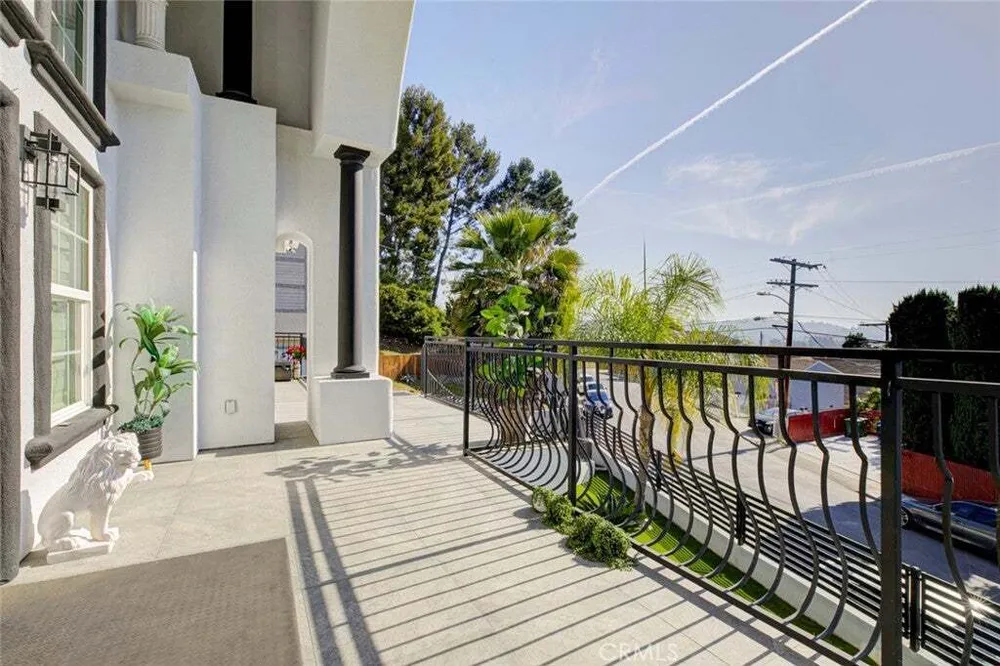 3173 Weldon Ave, Glassell Park, CA 90065-2954