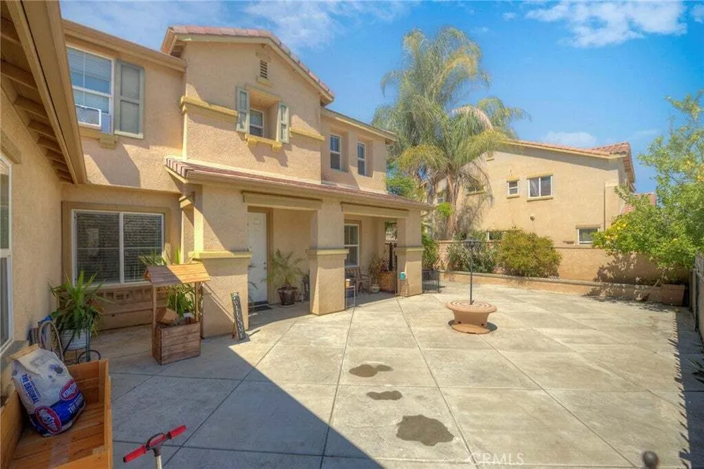 977 Saltbush Ln, Hemet, CA 92545