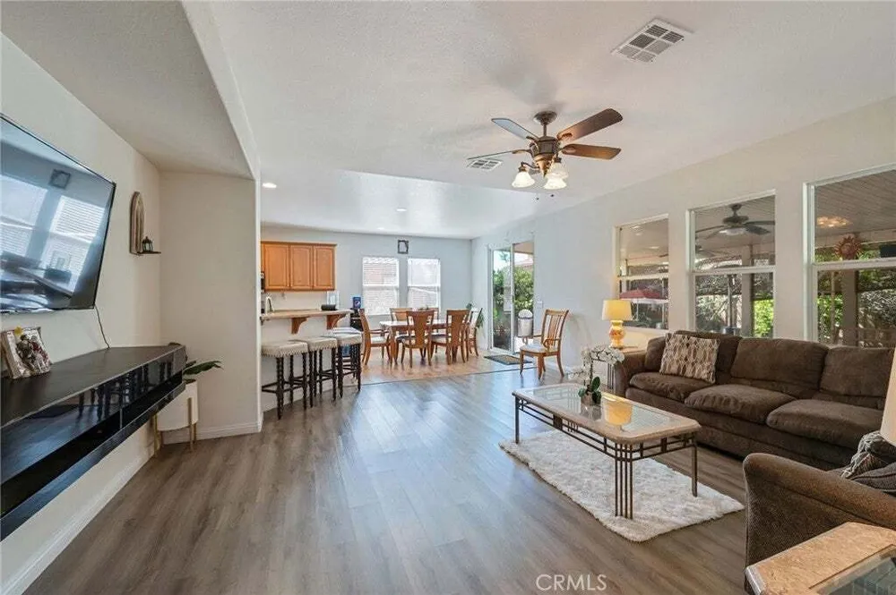 977 Saltbush Ln, Hemet, CA 92545