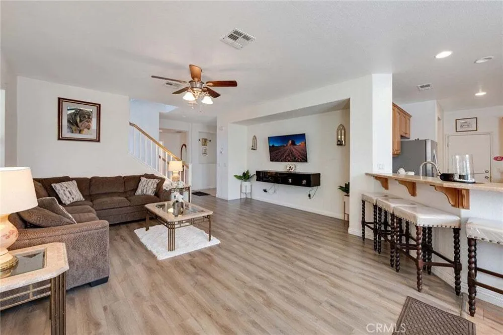 977 Saltbush Ln, Hemet, CA 92545