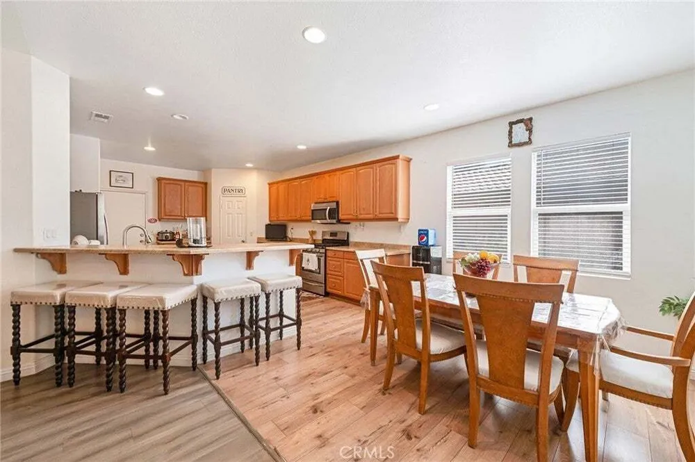 977 Saltbush Ln, Hemet, CA 92545