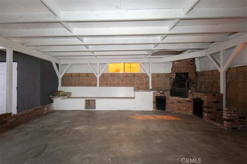 1919 W 82nd St, South Los Angeles, CA 90047