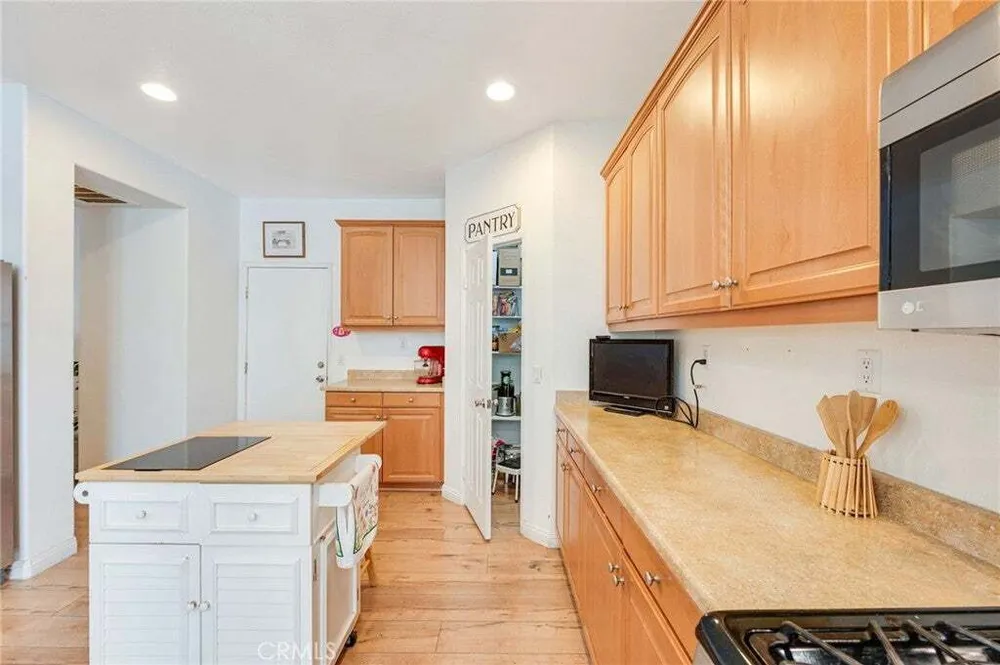 977 Saltbush Ln, Hemet, CA 92545