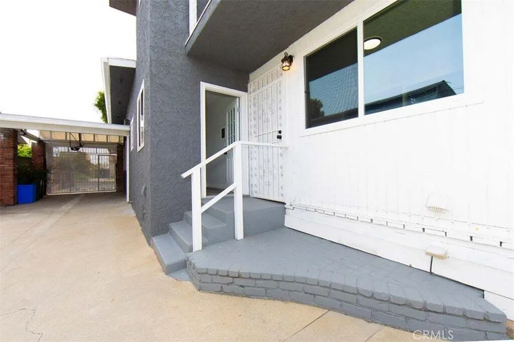 1919 W 82nd St, South Los Angeles, CA 90047