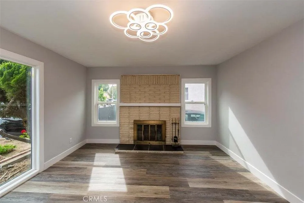 1919 W 82nd St, South Los Angeles, CA 90047