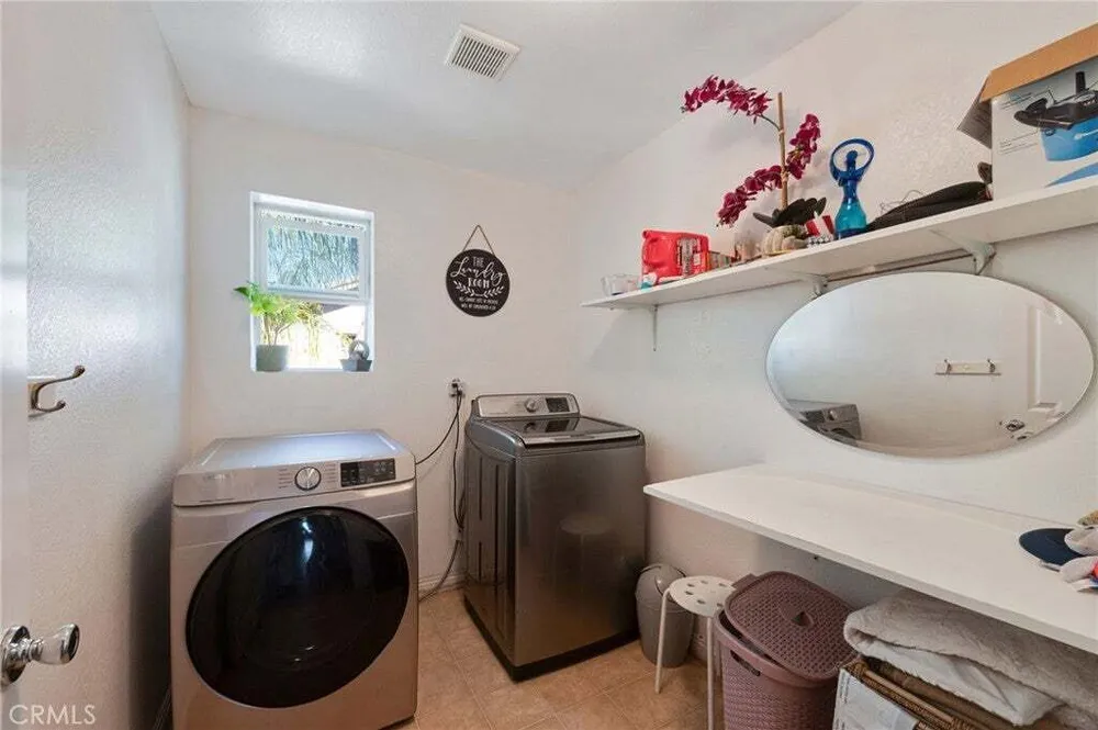 977 Saltbush Ln, Hemet, CA 92545