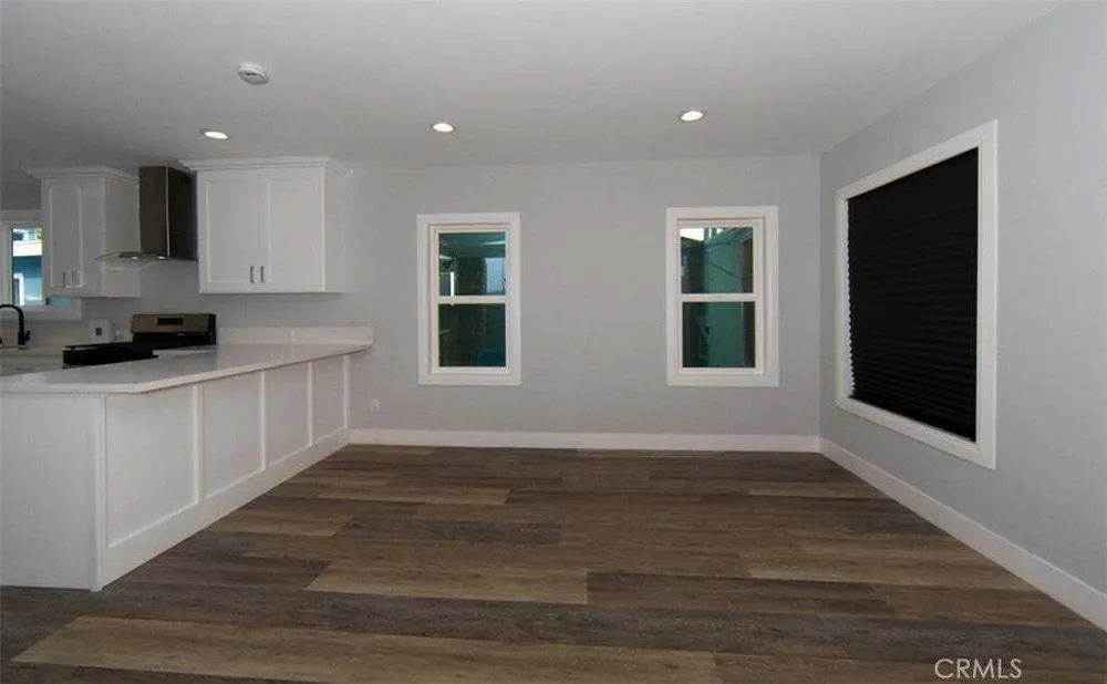 1919 W 82nd St, South Los Angeles, CA 90047