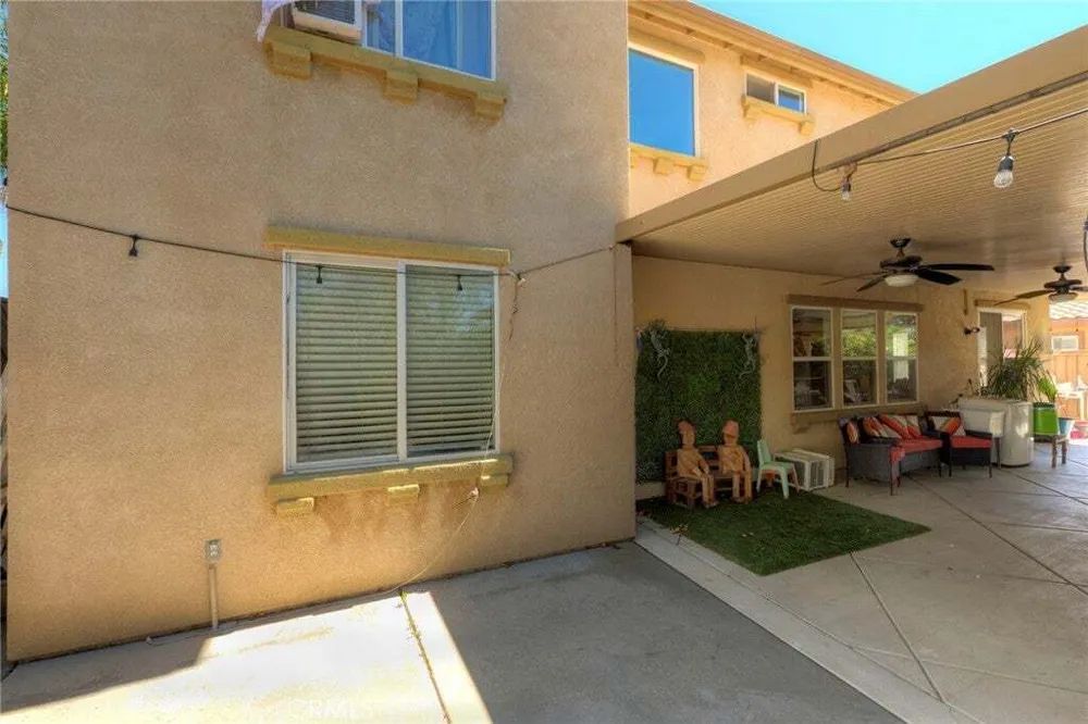 977 Saltbush Ln, Hemet, CA 92545
