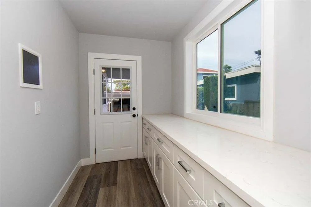 1919 W 82nd St, South Los Angeles, CA 90047