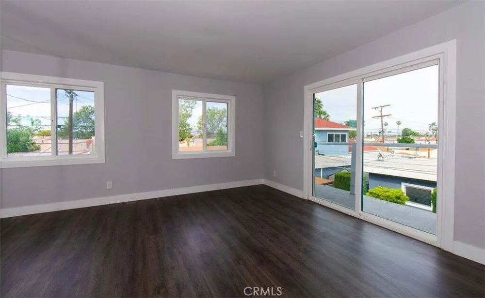 1919 W 82nd St, South Los Angeles, CA 90047