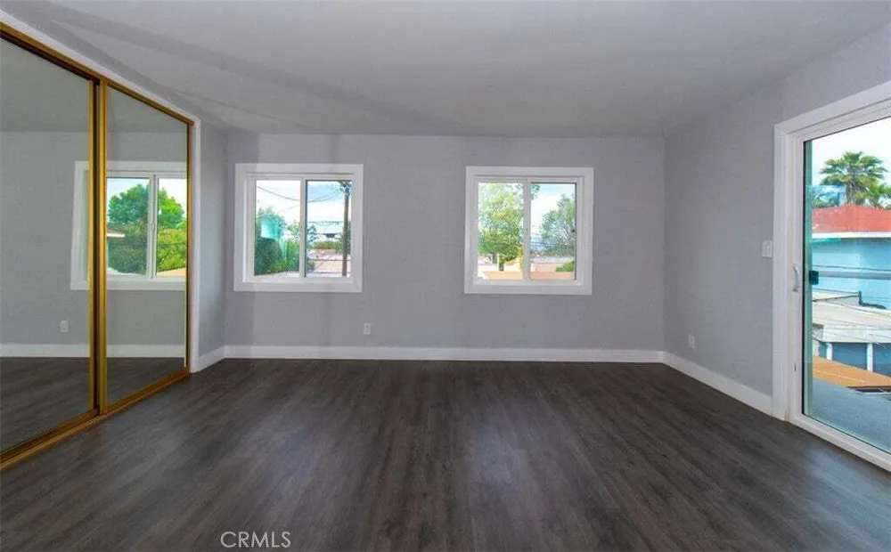 1919 W 82nd St, South Los Angeles, CA 90047