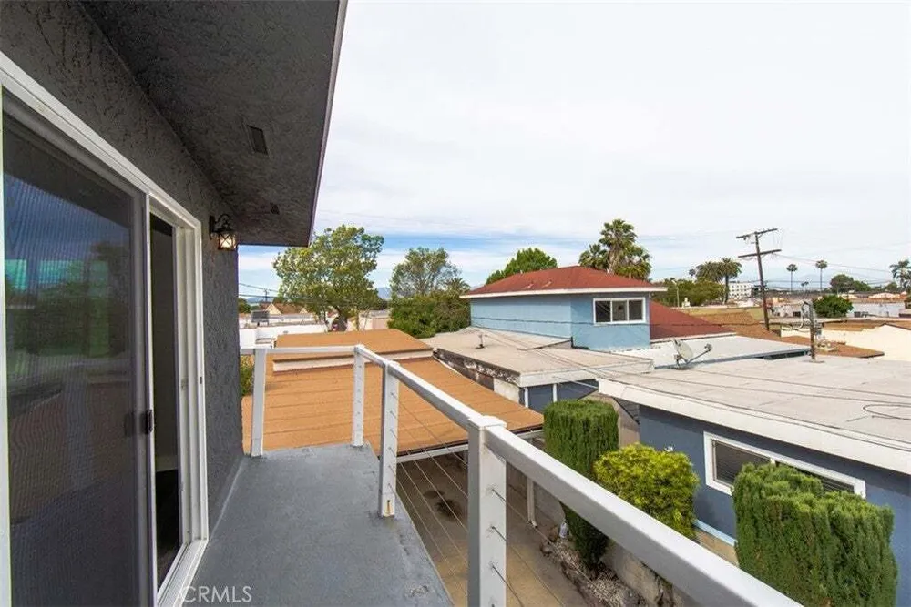 1919 W 82nd St, South Los Angeles, CA 90047