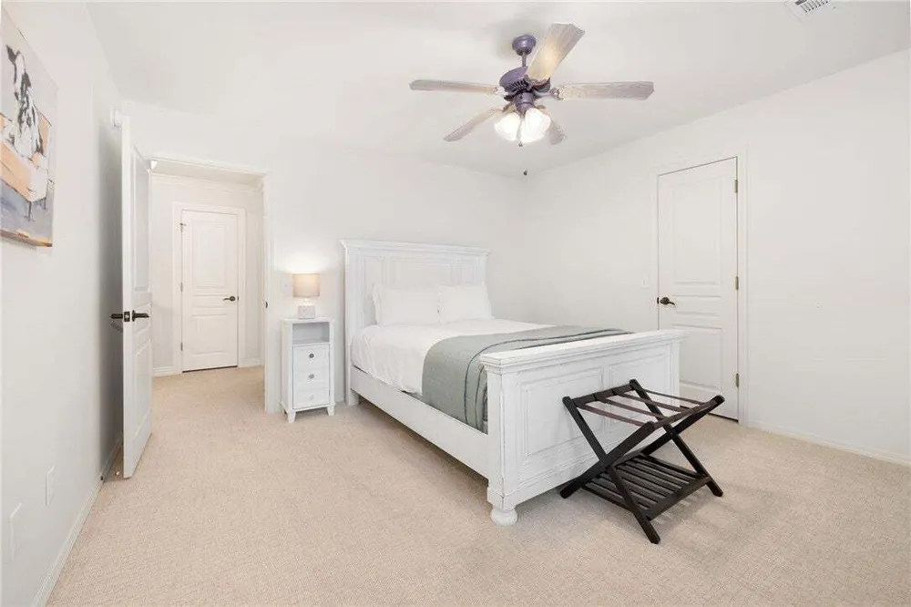 2017 NW Desoto Dr, Bentonville, AR 72712