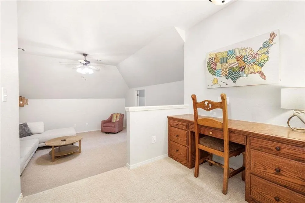 2017 NW Desoto Dr, Bentonville, AR 72712