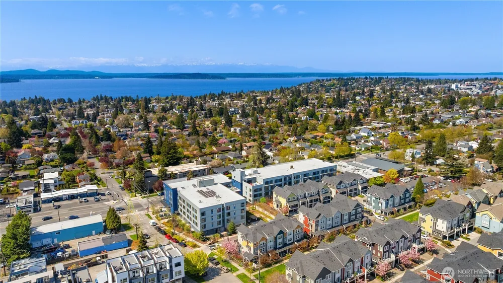 3280 SW Graham St, Seattle, WA 98126