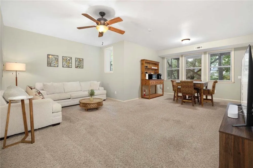 2017 NW Desoto Dr, Bentonville, AR 72712