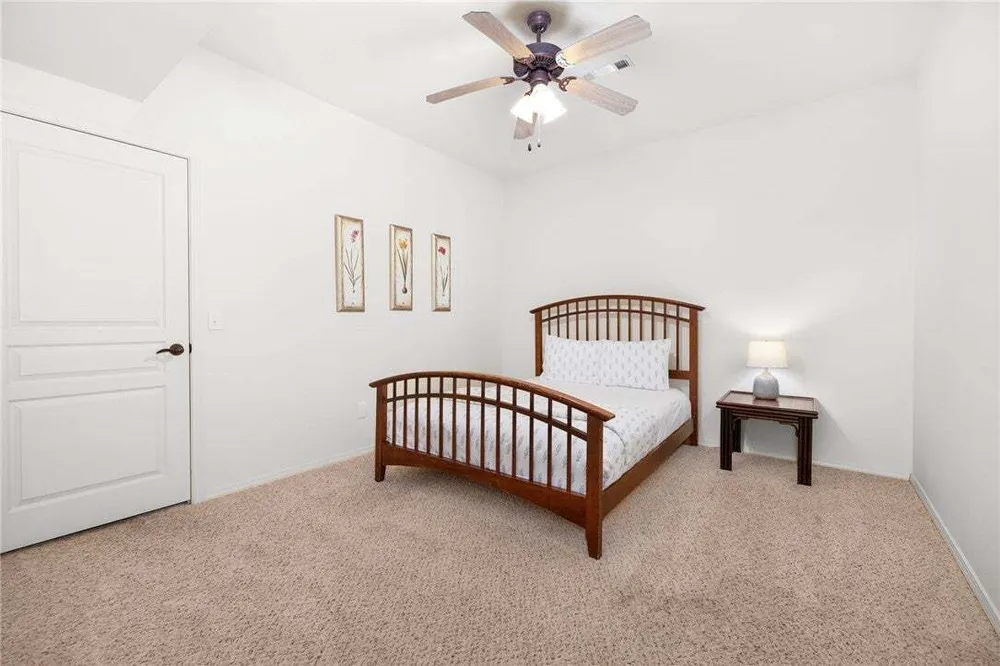 2017 NW Desoto Dr, Bentonville, AR 72712