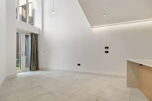 Cavendish Road, Bowdon, WA14 photo 6