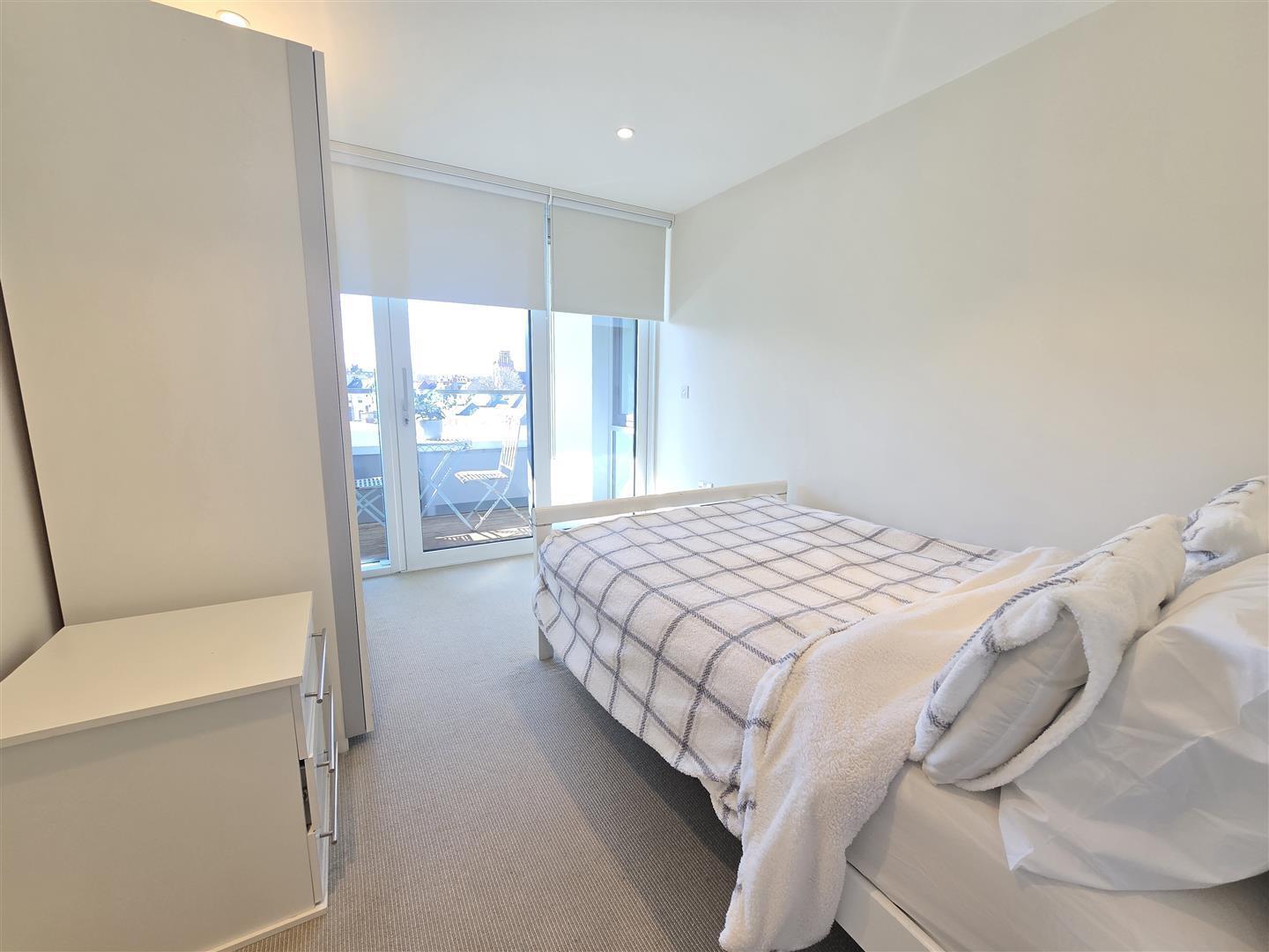 Lux Apartment Image 17