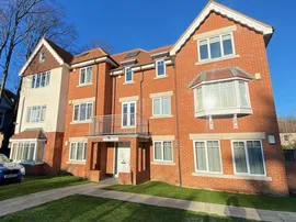 Boyn Hill Avenue, Maidenhead photo